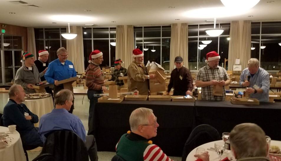 CHRISTMAS RAFFLE RESULTS by Steve Aspinwall Raffle chair Gordon Olson has reported that our annual IEFFC Christmas raffle produced about the same results as the last couple years.