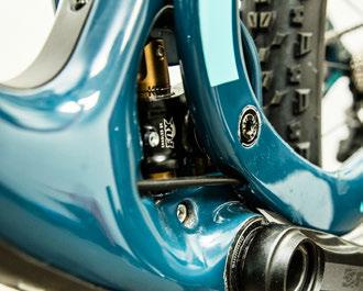 The SB5 uses internal molded tubing to make cable threading a cinch! No more rattling cable housing in your frame and no more fishing for cables required.