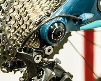Both housings will enter the swing arm directly as shown above on the right. CONTINUED SHOCK SETUP https://www.yeticycles.com/bikes/ sb5/?