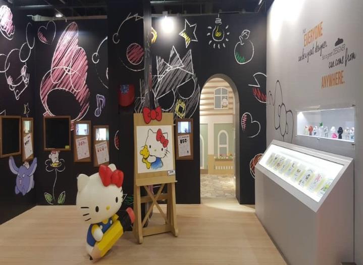 In this zone, a range of Sanrio classic stationary items from 1970s and 1980s will be shown which will definitely evoke fans' treasury memories