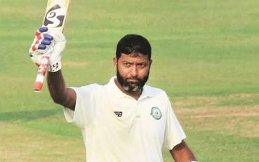Wasim Jaffer went past 1000 runs this season for Vidarbha a decade after scoring 1260 runs for Mumbai. He is the first batsman in Ranji Trophy history to score over 1000 runs in a season twice.