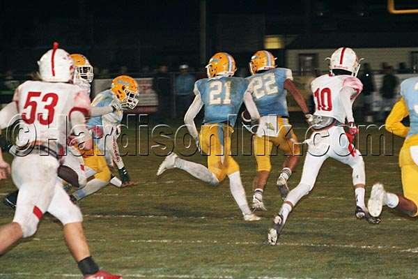 Correspondent CHIEFLAND -- The Chiefland Indians beat the Dixie County Bears 47-6 on Friday (Nov.