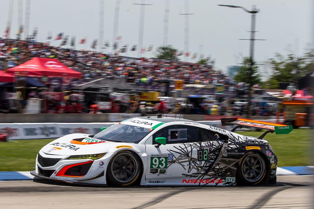place finish of the sister No. 86 Acura NSX GT3 who ran in podium contention all the way up until the final two laps. The weekend started out well for Michael Shank Racing when Legge put the No.
