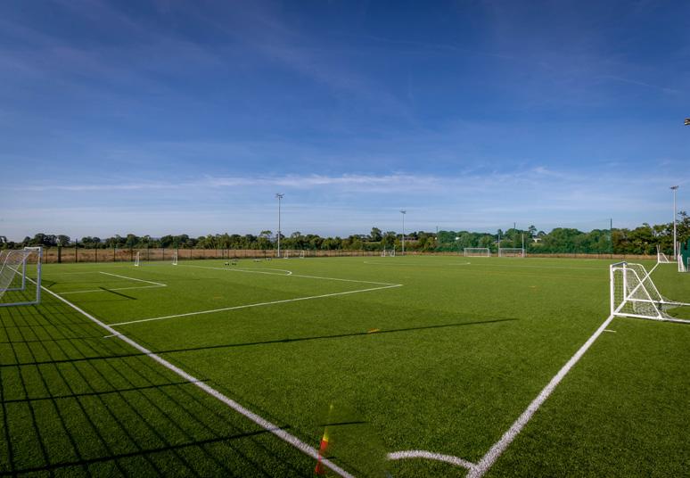 The facility has two premium grass pitches: GAA games, football, hurling and camóige can all be played on Pitch 1, while Pitch 2 is ideal for soccer and rugby.