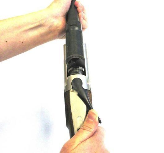 5. Handling the firearm Breaking the firearm: Ensure that the cocking slide is in its rear (uncocked)