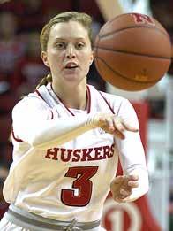 HUSKERS.COM @HUSKERSWBB #HUSKERS 5 Overall, the Huskers returned more than 70 percent of their scoring (70.4%) and rebounding (70.2%), and nearly 65 percent (64.