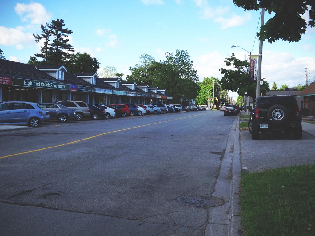 2 Old Kingston Road Old Kingston Rd, Village heart Suggestions for pedestrian improvements: Continuous sidewalks