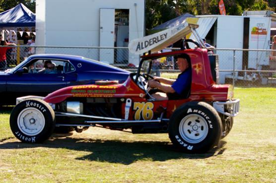 powered Super Modified owned by John Stephen, NSW 25 Triumph Thunderbird powered T.Q.