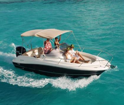 BOAT RENTAL, TOUR, COMBO PACKAGES MOANA ADVENTURE TOURS GLASS BOTTOM FLOOR BOAT TOUR Perfect if you do