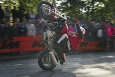 The event features an comfortable allinklusive race service for the competitors as well as exciting side events like motorcycle stunt shows, an air acrobatic show and spectacolous obstaclecourses
