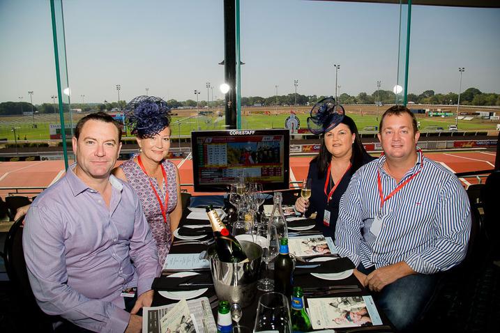 CORPORATE DINING TABLES Located in the fully air-conditioned Ted Bailey Grandstand, this dining package boasts birds eye views of racing at Fannie Bay.