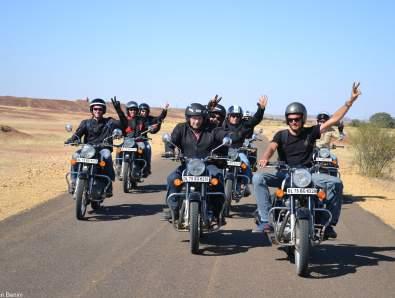 YOUR TRIP IN 15 STAGES Bikaner - Jaisalmer [340 km* 7/8H riding]: You could ride a long and beautiful road