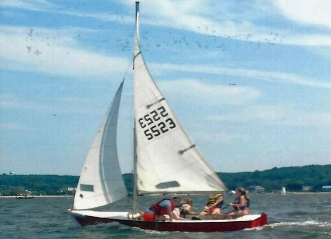 Over 7,000 Club 420s are sailed in youth programs. SJS owns 4 Club 420 s. They will primarily be used in the racing program.