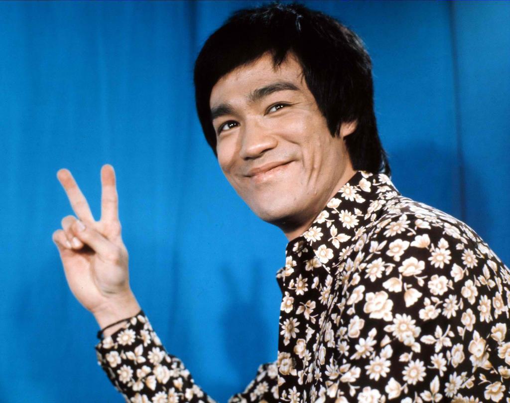 Lee Jun-fan (November 27, 1940 July 20, 1973), known professionally as Bruce Lee was a Hong Kong and American actor, film director, martial artist,