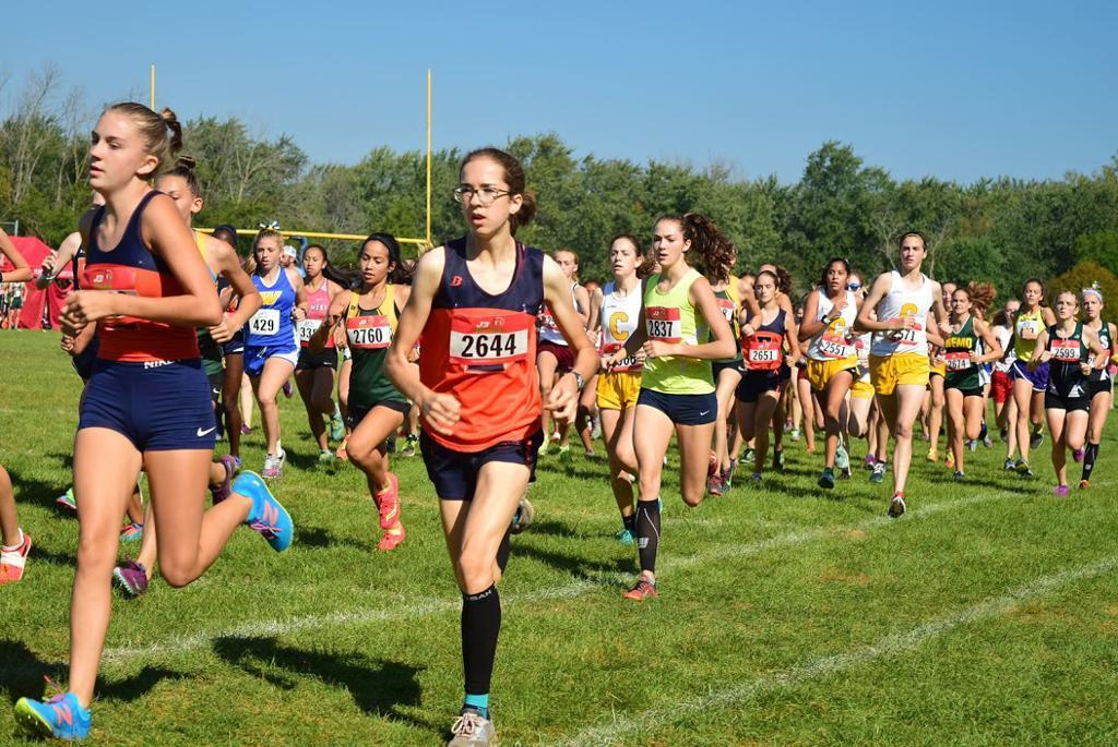 Top performers were Kate Jortberg who placed second with a time of 18:15, and Lauren Hayes who placed ninth with a time of 18:48.