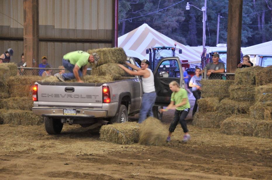 HAY HAULING CONTEST Monday, September 5, 2016, approximately, 7:30 PM, Following the Horse Show Remington Rose Coordinator The course will be set and reviewed the day of the contest.