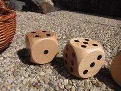 wooden dice, wicker