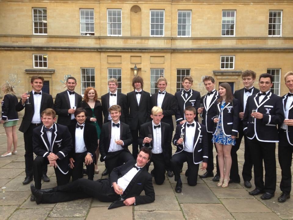 Eights Dinner 2016 28 th May 2016 Trinity College Boat Club Annual Dinner Saturday 28th May, 2016 7.