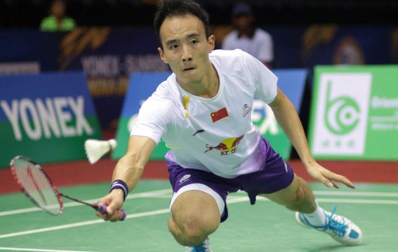 China s Du Pengyu withstood a stern challenge from young gun Viktor Axelsen to reach the Men s Singles semi-finals at the Yonex-Sunrise India Open 2014.