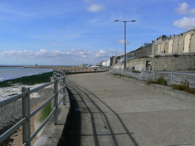 The promenade below the reinforced cliff follow s Ramsgate s main beach to