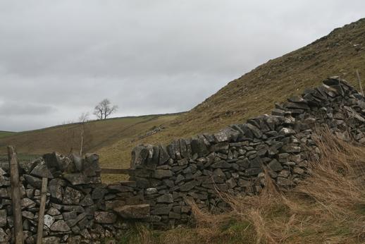 At the end of Hay Dale (E) GR SK118773 you cross a stile onto a