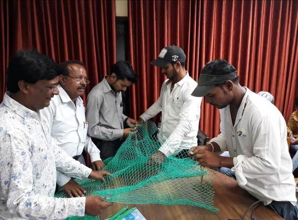 06.18 Umarsadi Dry fish 30 Two hands on training on Conversion of Diamond mesh to Square mesh cod end were organized at Veraval on 11 th and 13 th of the month respectively, with coordination of