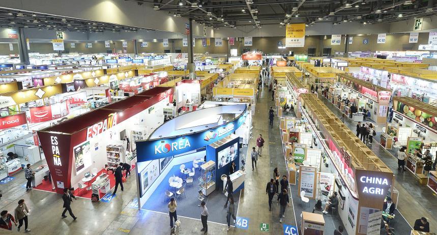 Review of SEOUL FOOD 2018 Nationalities of Exhibitors Country 2017 2018 2017 2018 Exhibitors