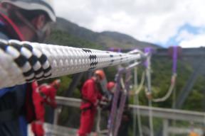Rope Level 1 (Responder) Practitioners at this level are able to as part of a team, but with minimal supervision are able to respond to a rope rescue incident, apply low angle stretcher manoeuvres,