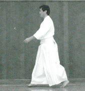 When you carry out the footwork going forward, rearfoot toes should be slightly lifted, transfer your weight on the toe-sole-hill (拇指丘), and extend hollow (back) of the knee.