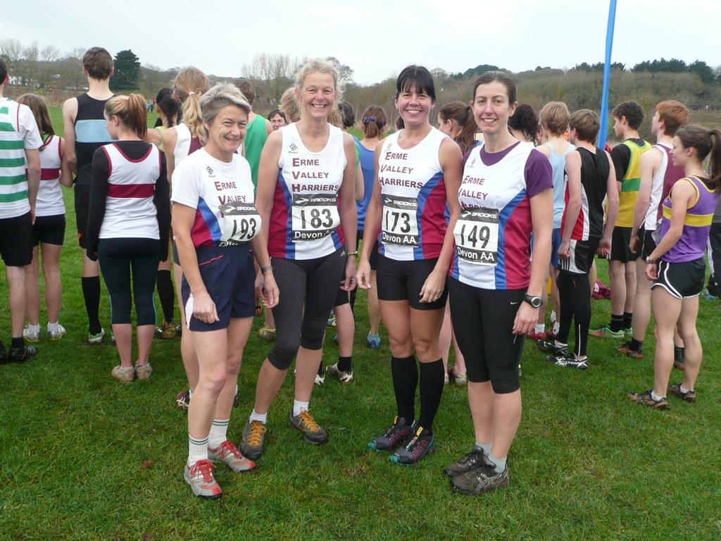 THE HARRIER (DECEMBER 2012 NEWSLETTER) Jayne, Katy, Cleo and Sara relax prior to their race at Exeter Cross Country It s been a quiet time on the race front for a change.