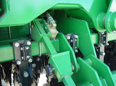 ENTIRE COULTER SUB-FRAME ADJUSTMENT 5.) Hydraulic depth stop: The depth of the coulters is adjusted at the hydraulic depth stop located on the left-hand side of the center section.