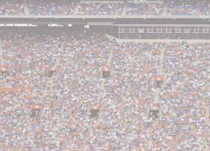 The Gators opened the 2004 season against Eastern Michigan in front of a crowd of 90,009.