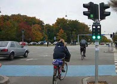 Advanced signal phases can be set to provide cycle track users an advance green phase.