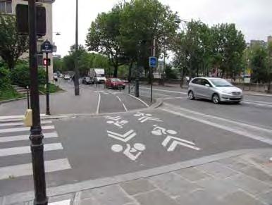 Bi-directional cycle tracks are acceptable in the following situations: On a street with few intersections or without access on one side (e.g., along a waterway or rail line).