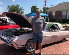 Veterans Memorial Car Show in Kearns, TX over