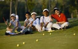 JUNIOR GOLF PROGRAM About The primary mission of the Bridgeport Country Club Junior Program is to provide youth the opportunity to learn and improve their game in a fun, positive and safe environment.