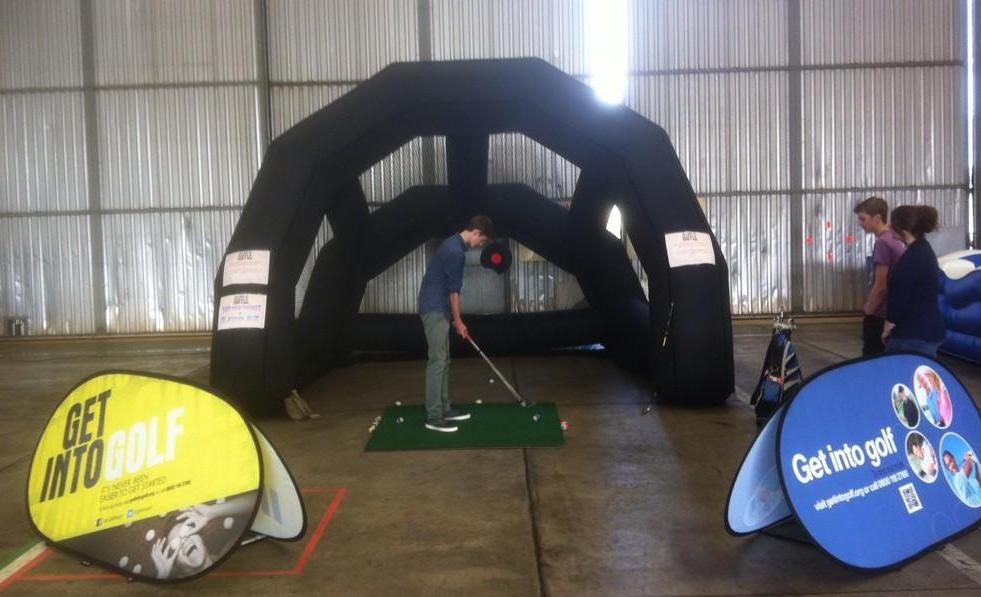 inflatable golf net.