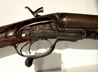 mechanism. The gun has re-bounding locks and is by J. Thompson and dates from the late 1870s. Left: Purdey pigeon hammergun. Right: Purdey hammerless sidelock.