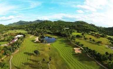 Friday 17th November Another exci ng day of golf, only 30 minutes drive from your hotel we arrive at the amazing Jack Nicklaus designed course Laem Chabang.