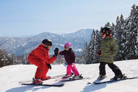 MINI MOUNTAINEERS PROGRAM TIMES MEET START SKIING LUNCH MORNING FINISH FULL-DAY FINISH 9:30am 10:00am 12:30pm 1:30pm 4:00pm FEATURES Specialist children s instructors. Child-friendly lunches.