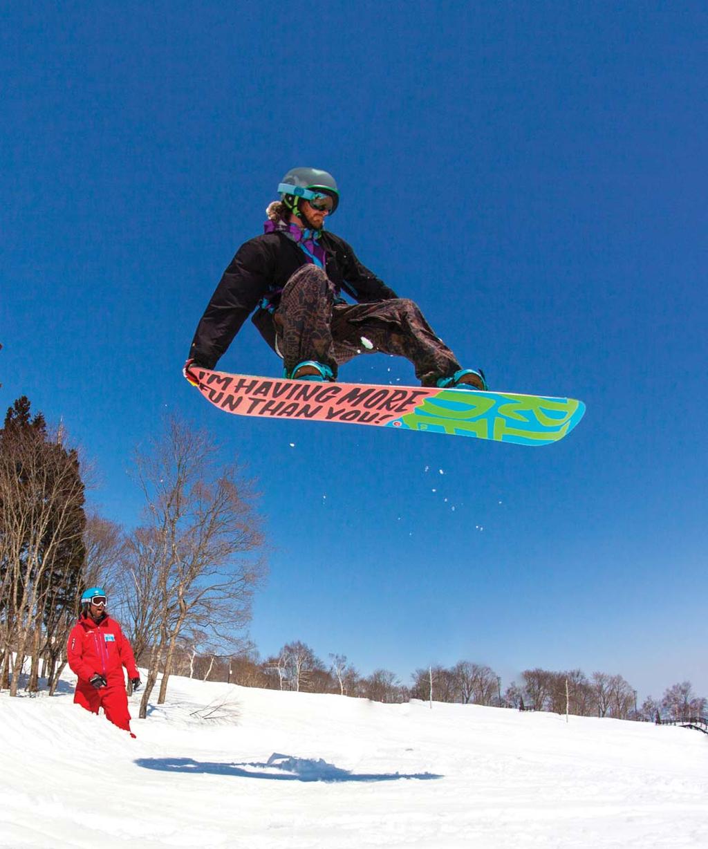 Adults 15+ yrs GROUP SKI & SNOWBOARD CLINICS SPECIALTY CLINICS PROGRAM TIMES ABILITY LEVEL MEET START FINISH APRÈS DRINK Levels 4 to 5 1:15pm 1:30pm 3:30pm 3:35pm FEATURES For advanced to expert