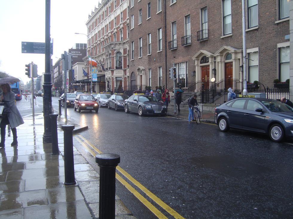 There is nuisance parking, especially by some taxis and users of the Shelbourne Hotel on St. Stephen's Green North and Merrion Row and by general traffic on St.