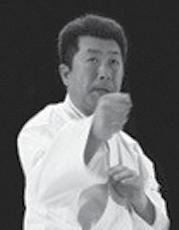 In 1979, after a degree in Physical Education at Chukyo University in Nagoya City, Aichi, Japan, Arashiro Shihan and his friend Kuniyoshi Tsutomu agreed to immigrate to the United States to teach