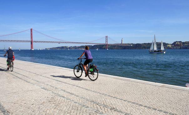 Atlantic Coast tour: Porto Lisbon sportive TOUR DESCRIPTION Atlantic Ocean tour: Porto - Lisbon 9 days sportive along the coast Begin your holiday in the north of Portugal, in Porto and follow the