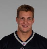 PATRIOTS 2010 OFFENSIVE/SPECIAL TEAMS GRONKOWSKI SCORES ON HIS FIRST CATCH Rookie TE Rob Gronkowski scored on a 1-yard touchdown pass from Tom Brady in the fourth quarter vs. Cincinnati (9/16).
