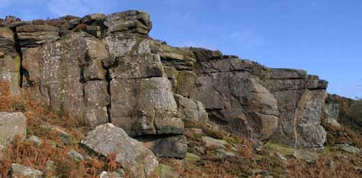 252 North York Moors Scugdale, Barker's Crags 253 14 15 16 17 Amphitheatre Buttress 18. Pedestal Crack 5m S * Climb the thin crack to the left of the prominent nose.
