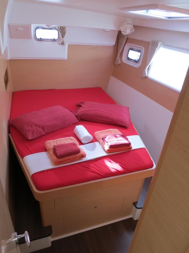 The cabin: Our catamarans have up to 6 guest cabins with a wardrobe, reading lights, a fan, a window and showers/ WC with a basin. Please keep in mind that water on board is limited.