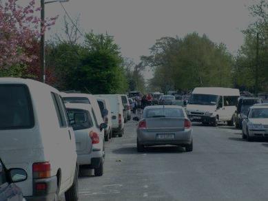 Safety Benefits Reducing the number of cars travelling to your school can; -Reduce congestion at the school gate