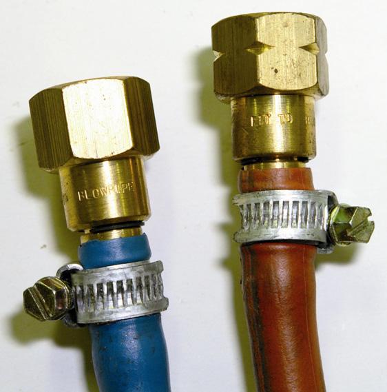 supplied with detachable nozzles of different sizes. These numbered nozzles indicate the approximate consumption of gas in litres per hour. Usually they are numbered 1-2-3-5-7-10 etc.