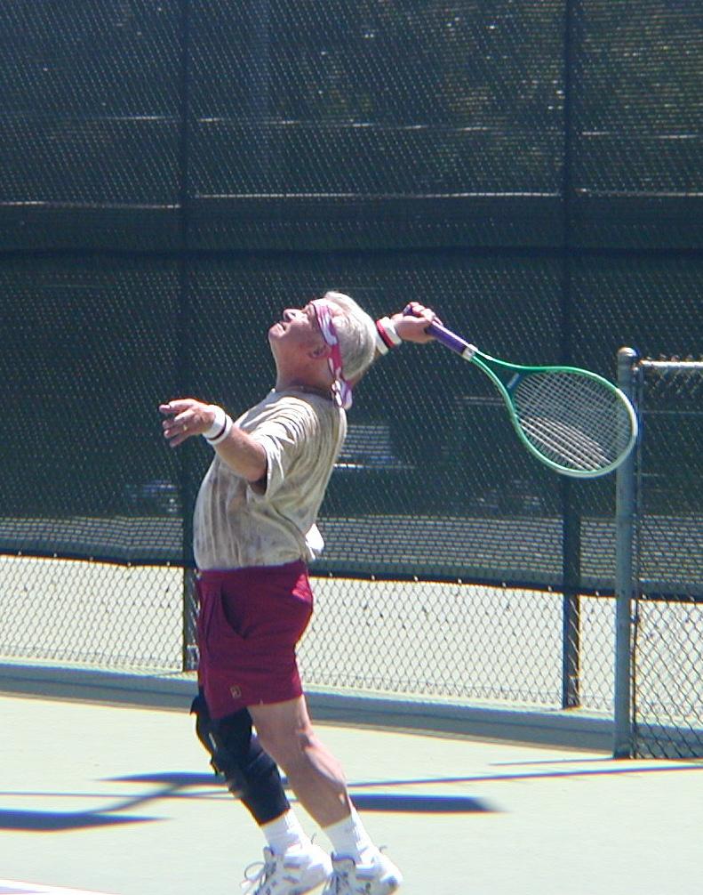 THE COURT REPORTER Newsletter of the Walnut Creek Racquet Club May 2005 Larry Cowan waits for his ball, to hit a sure-fire serve. Inside this issue President s Message... 2 Ace It Benefit.